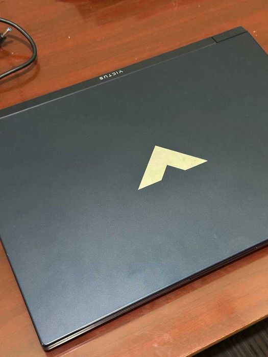 victus hp gaming laptop