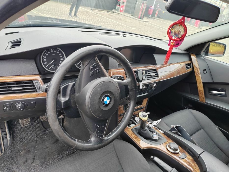 Vând BMW 520 e60