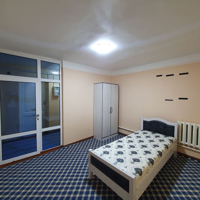 Сдается  3х комнатная Азиз базар