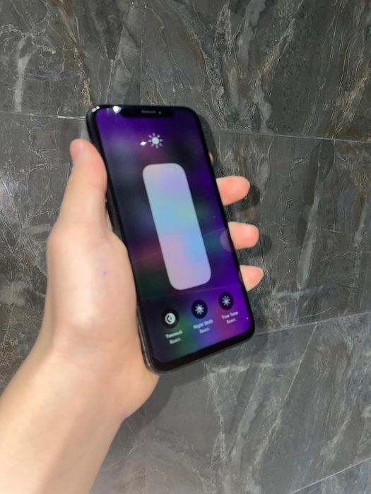 iPhone X            .