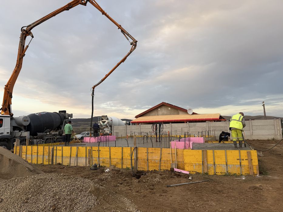 Vând casă la cheie cu toate utilitațile racordate