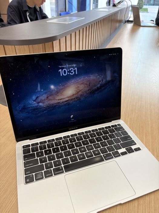 Macbook air m1 2020