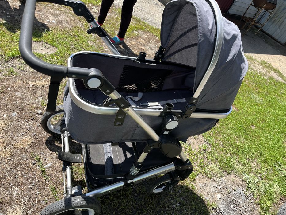 Детская коляска.