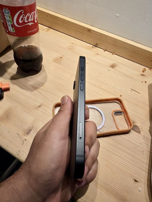 IPHONE 16e