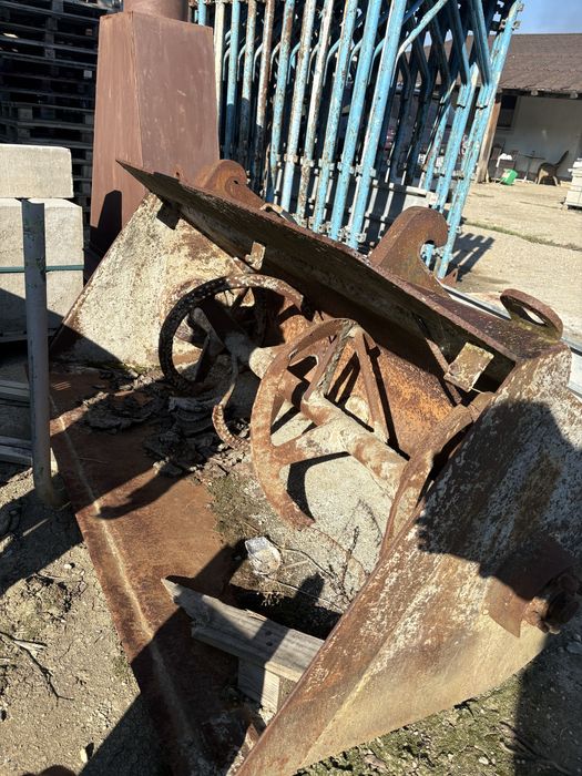 Cupă malaxor Buldoexcavator