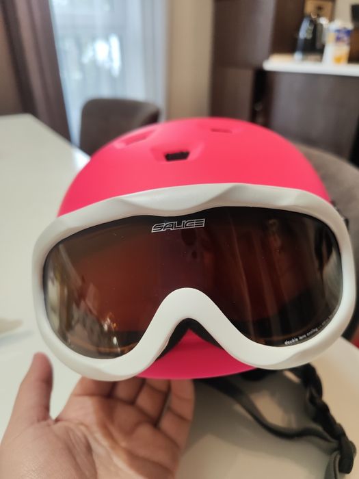 Шлем для лыжников