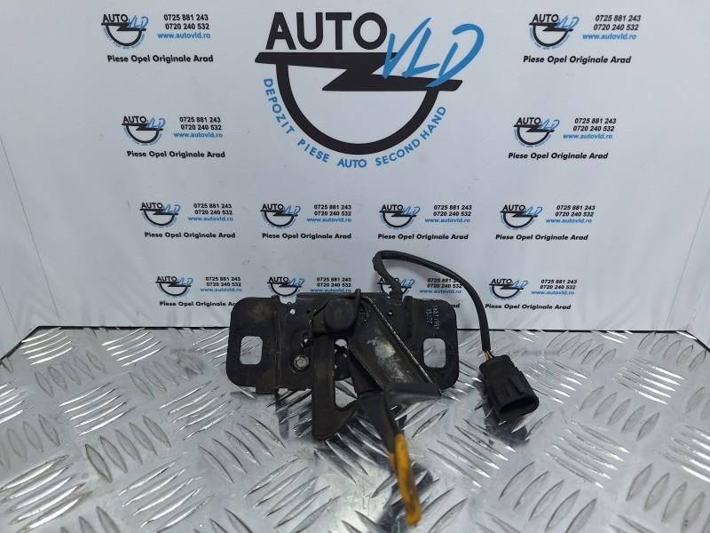 Broasca capota motor Opel Zafira C