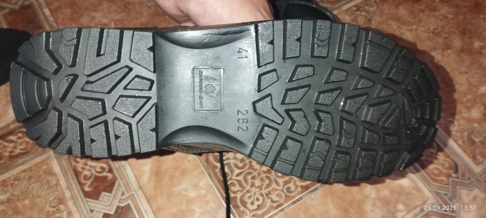 Продам Берцы новые летние