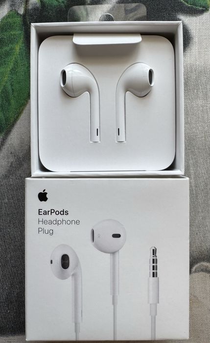 Продам наушники Earpods