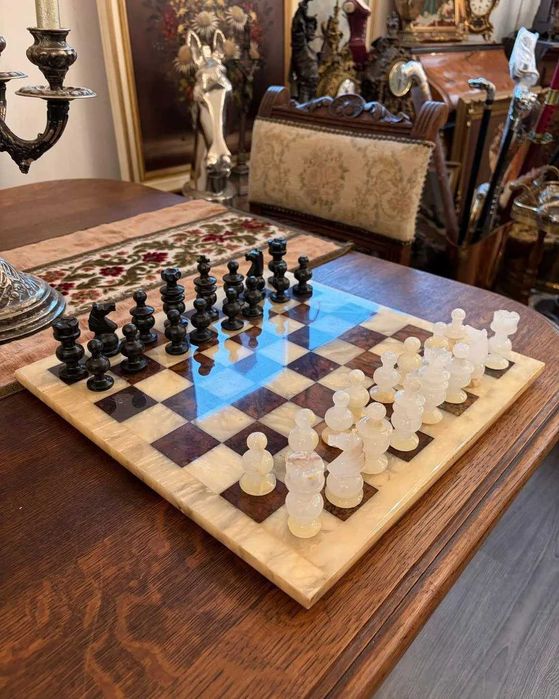 Set de șah din piatră naturală