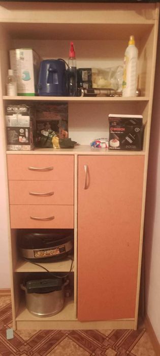 Продаю рабочий стол и шкаф