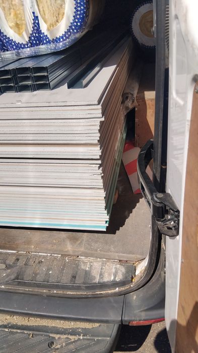 Vând rigips și profile