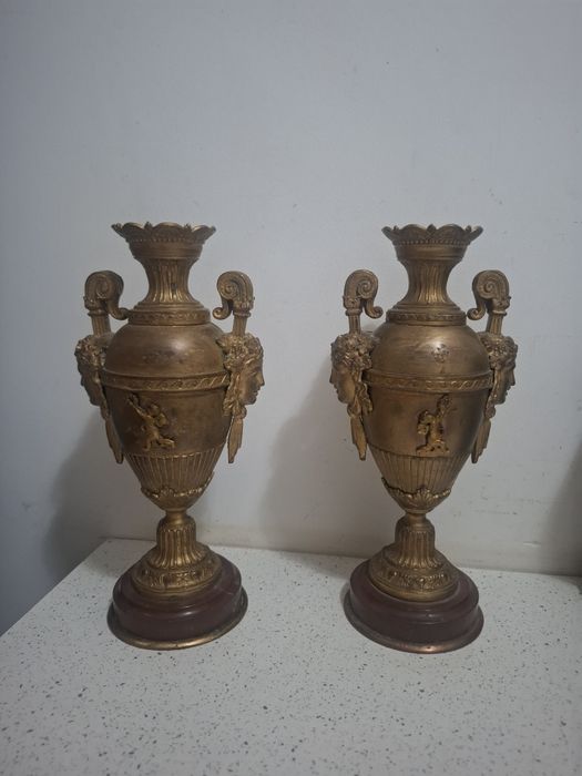Vase vechi bronz