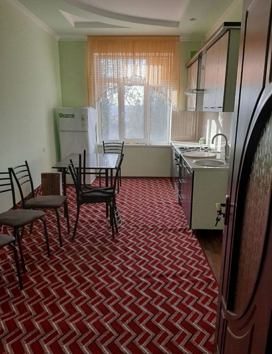 Квартира в аренду рядом с метро Чилонзор. Без маклера. Для парней и де