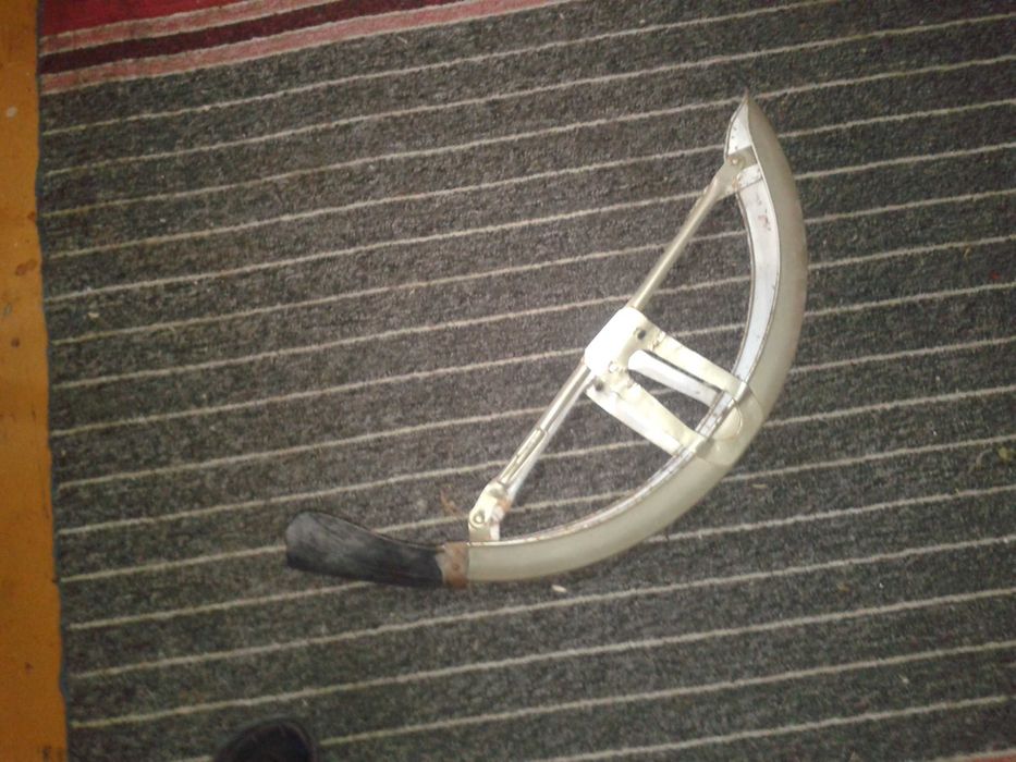 продам крыло переднее на альфу