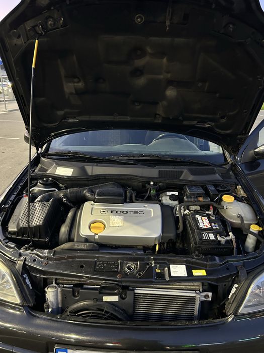 Opel Astra КОМБИ КЛИМАТИК АБС ТЕГЛИЧ