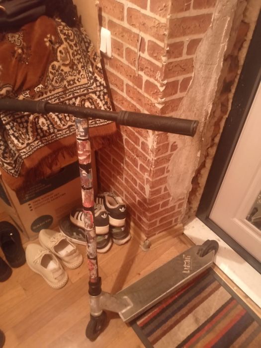 Продается трюковой самокат Лимит б/у