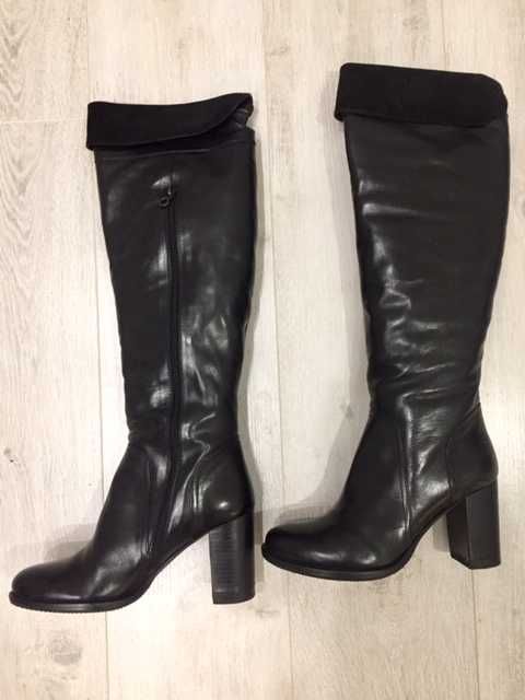 Продам зимние сапоги