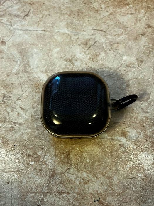 Срочно!! Наушники Galaxy buds Live