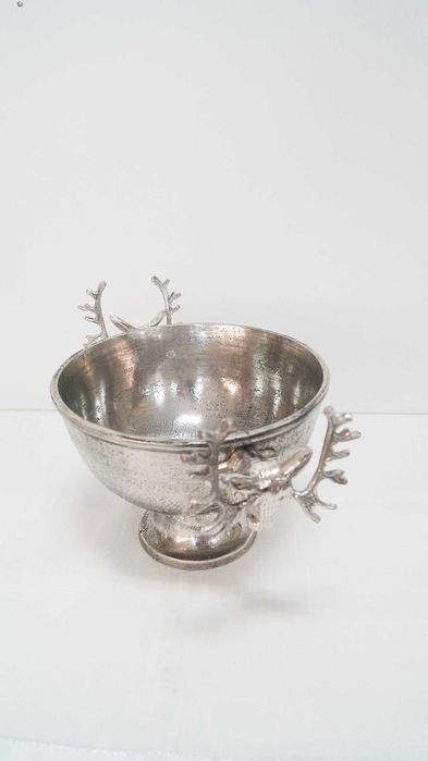 Алуминиева купа с еленски глави