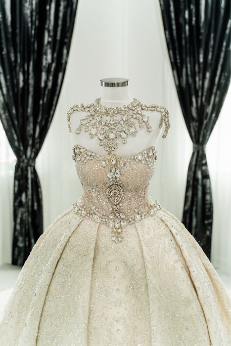Rochie mireasa printesa cu trena si pietre pe corset Turcia -  Hasret Moda