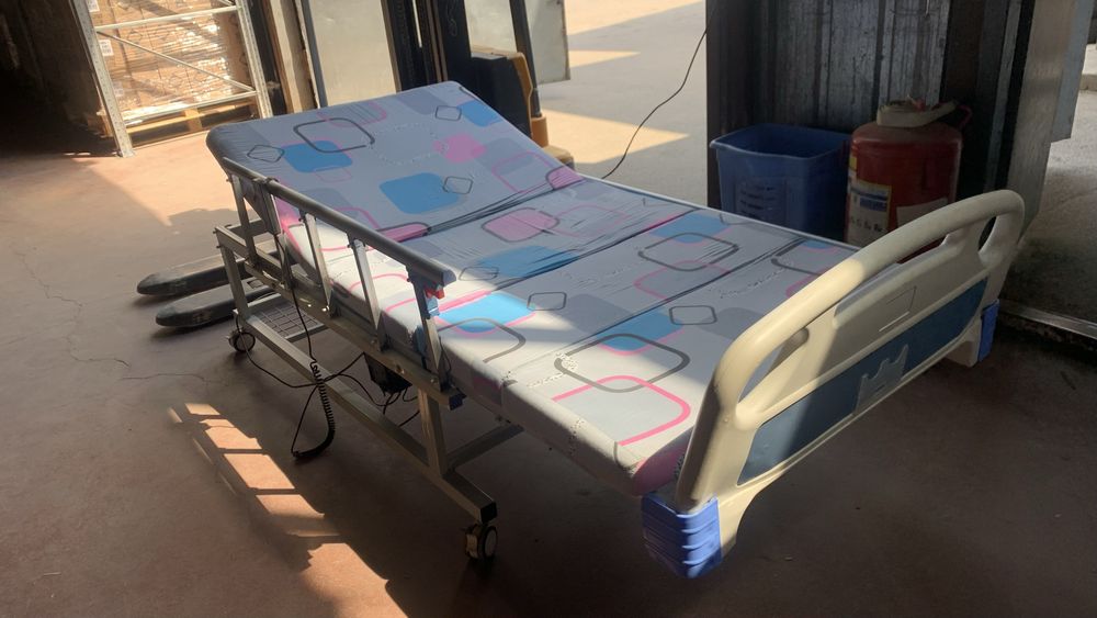 Электрическая медицинская кровать + противопролежневый матрас ARMED