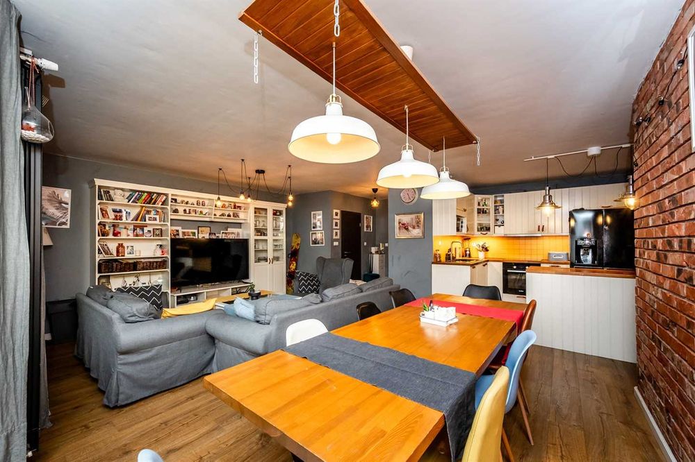 Многостаен апартамент, напълно обзаведен, до бъдеща метростанция