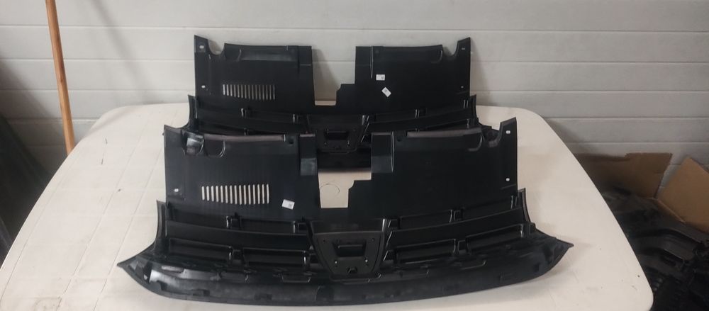 Grila bara fata Sandero stepway 2, MCV, Logan 2 , Sandero 2