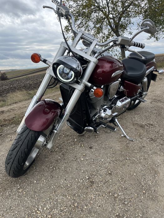 Vând Honda VTX 1800