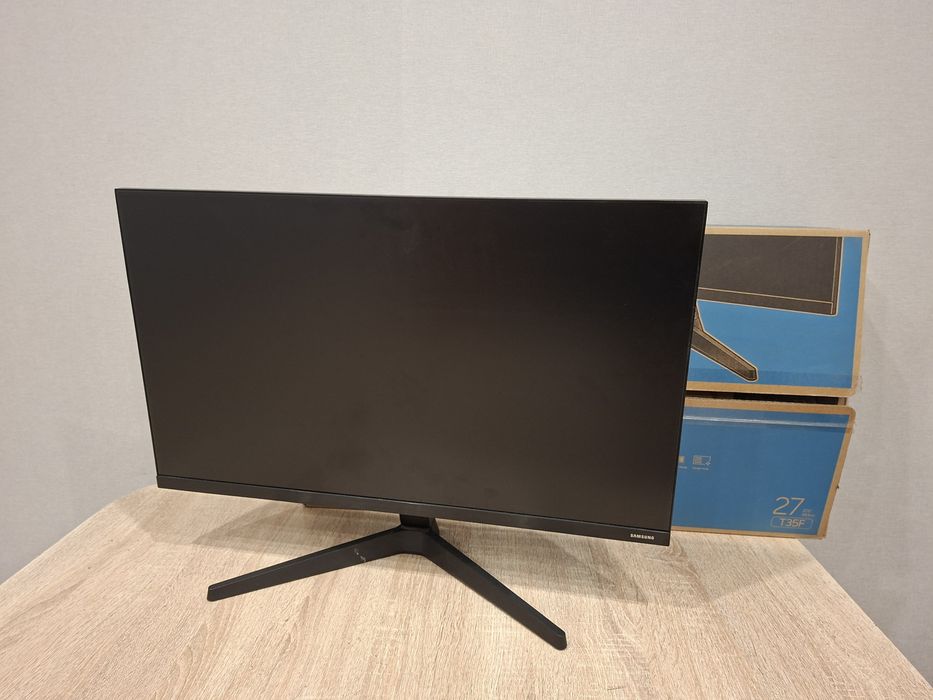 Монитор Samsung 27"