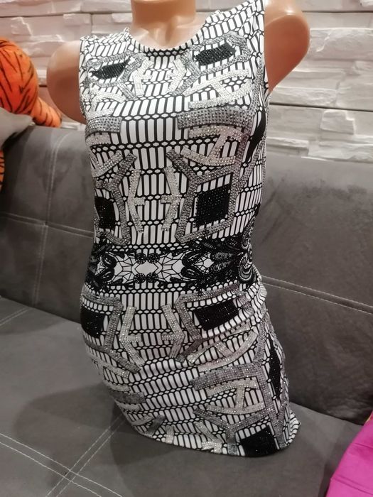 Страхотни празнични   боди и рокли!