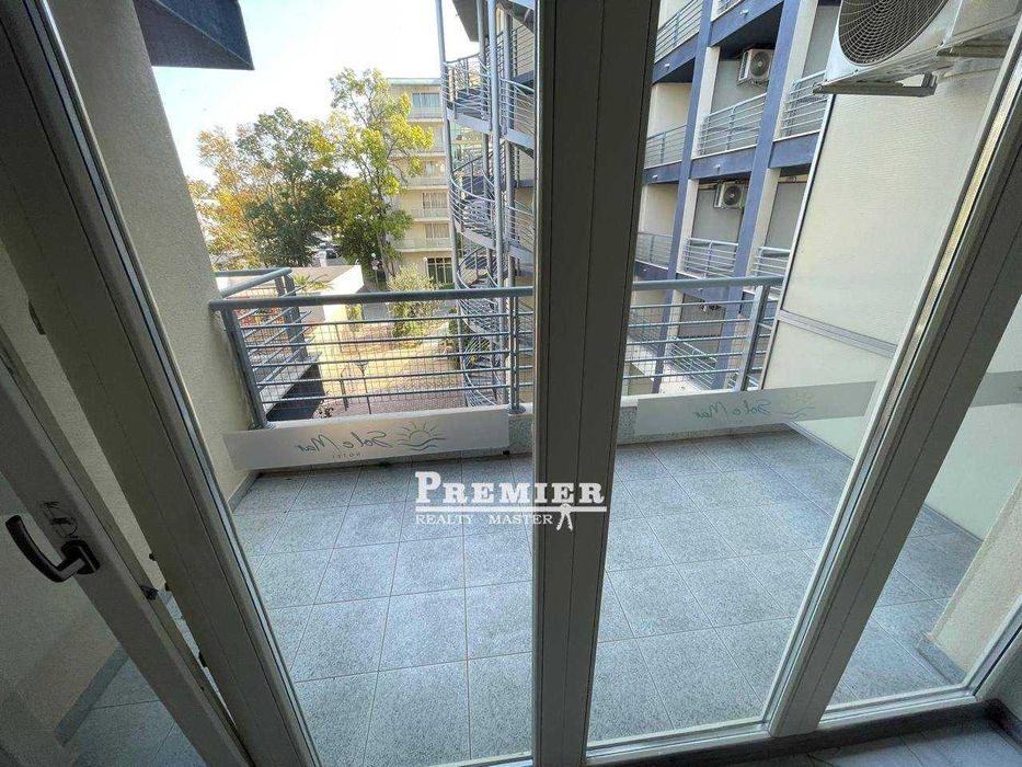 Продава се Едностаен апартамент в к.к. Слънчев бряг - 39 кв.м за 1190 €/кв.м - Снимка #2