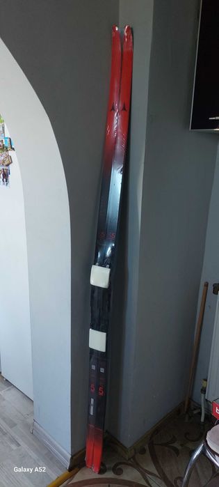 Ски бегачки чисто нови не използвани