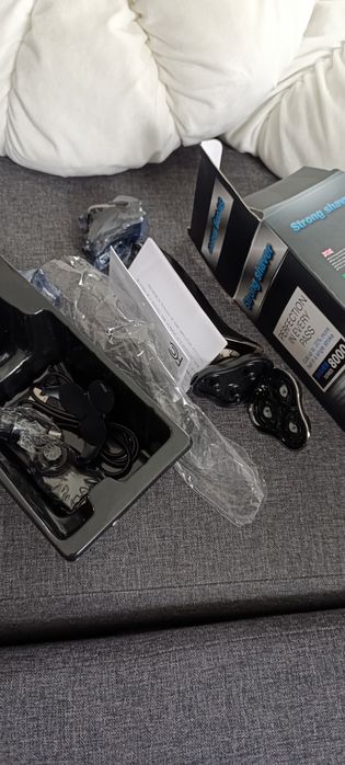 Aparat de ras multifunctional