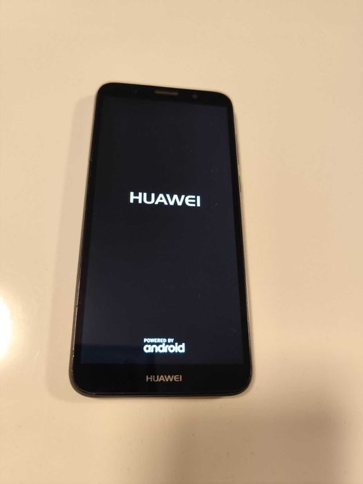 Смартфон Huawei Y5, 16GB, Dual SIM, черен