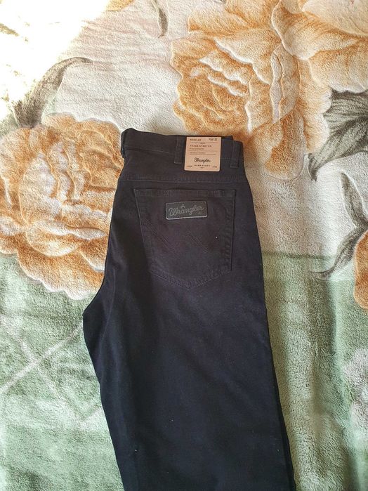продам джинсы   Wrangler