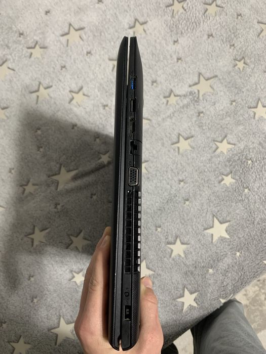 ноутбук Lenovo….