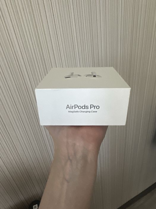 Продам Airpods pro