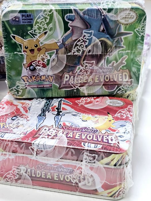 Карти Pokémon в метални кутии