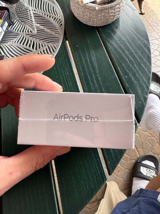 Vând Apple AirPods Pro (2nd generation) originale, SIGILATE.