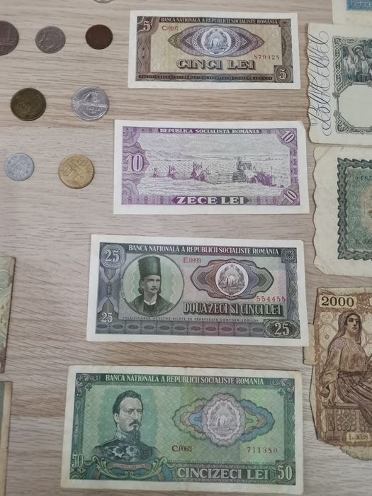Vând bancnote si monede vechi