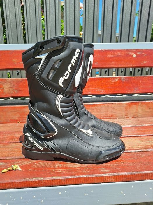Vand ghete forma din piele motocicleta