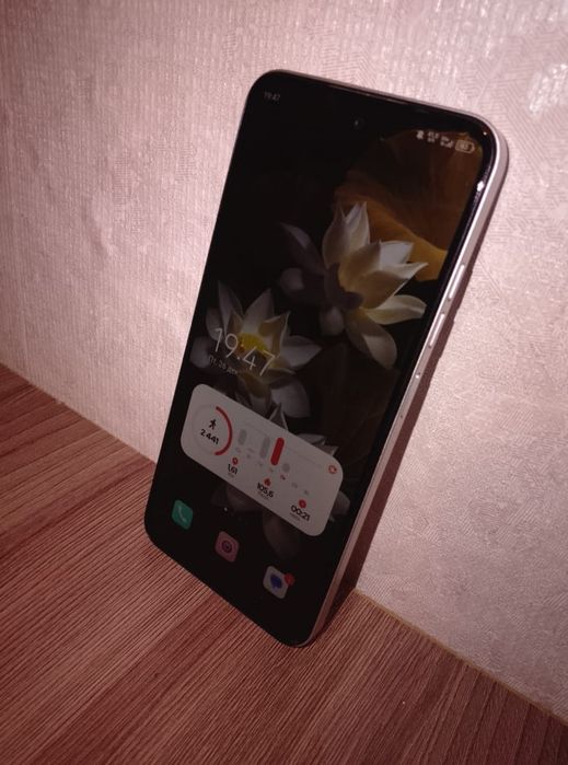 Продам смартфон срочно