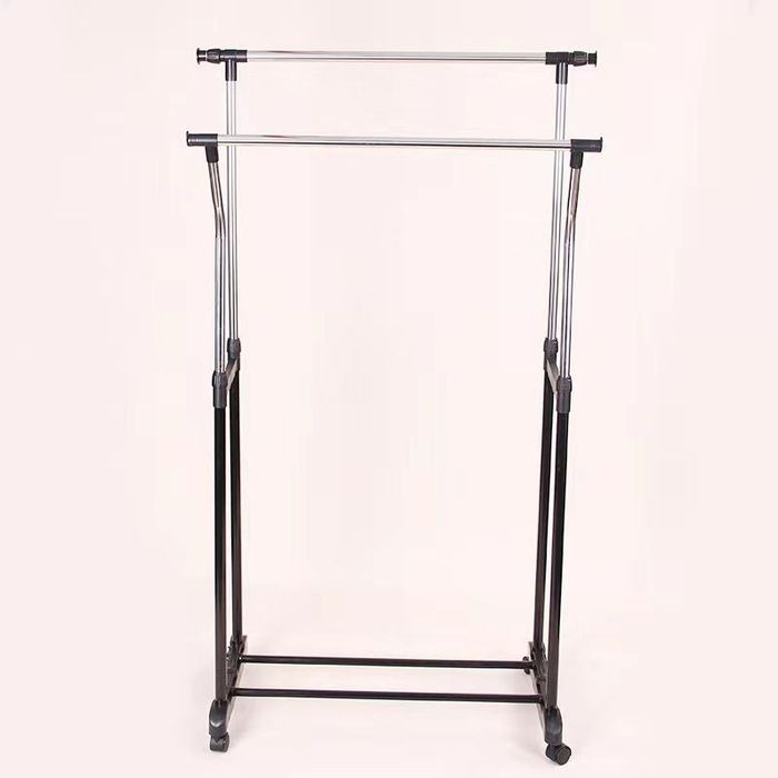 garderob sushilka kiyim uchun