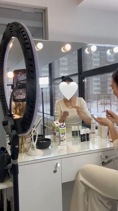 Визажный столик для бьюти