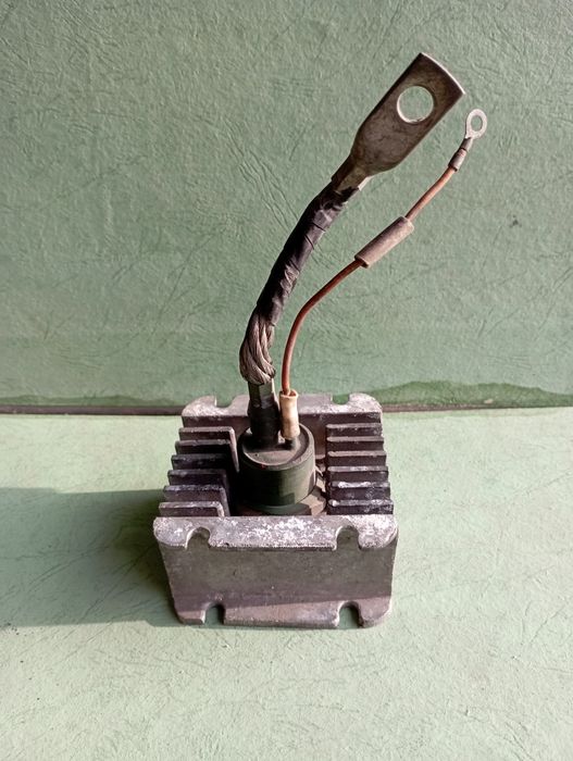 Продам тиристоры