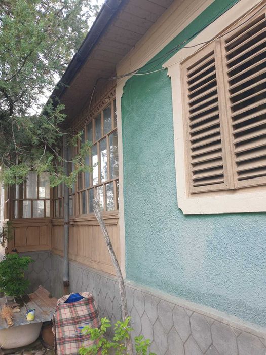 Casă locuibilă cu teren aferent 2000mp