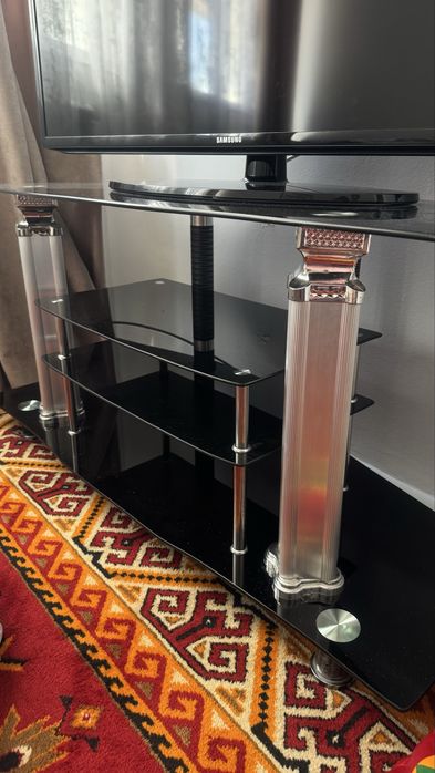 Подставка под телевизор