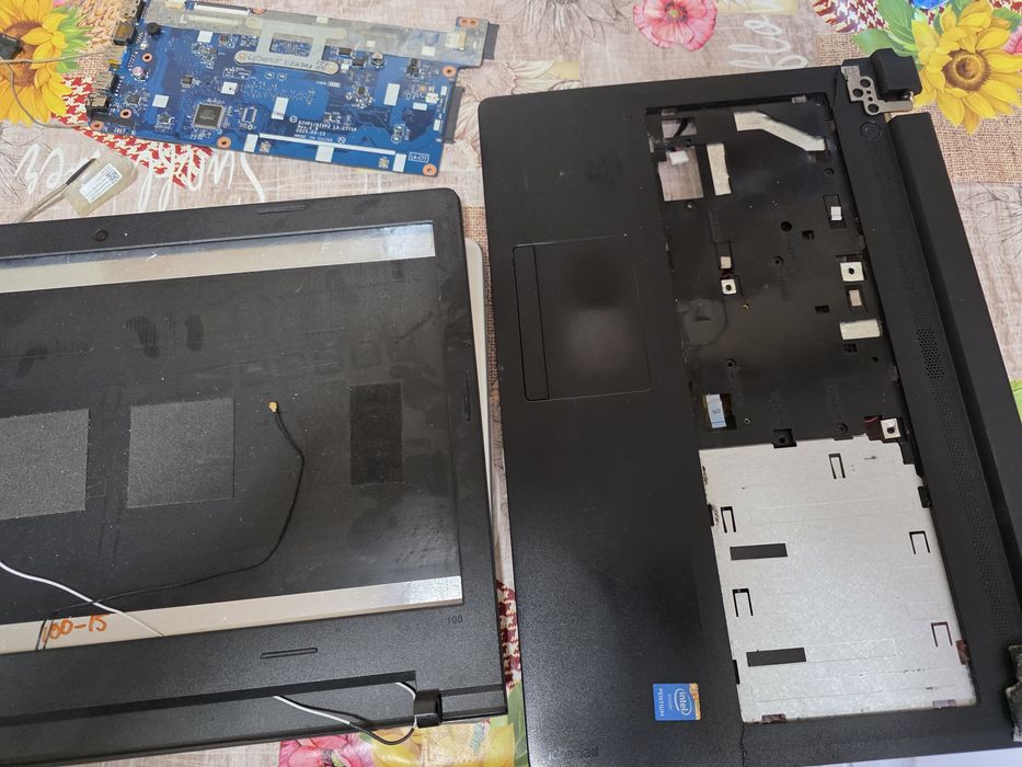 Vand Lot 6 Laptop HP + Lenovo de piese