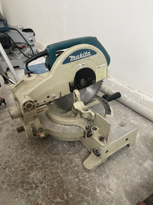 Углорез в аренду, торцовка в аренду, углорез, пчелка в аренду, лобзик,